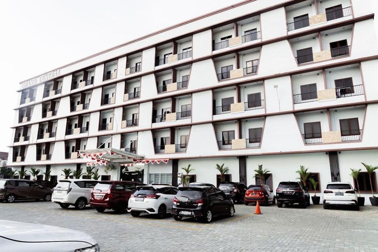 Hotel Gr& Central Medan Exterior foto